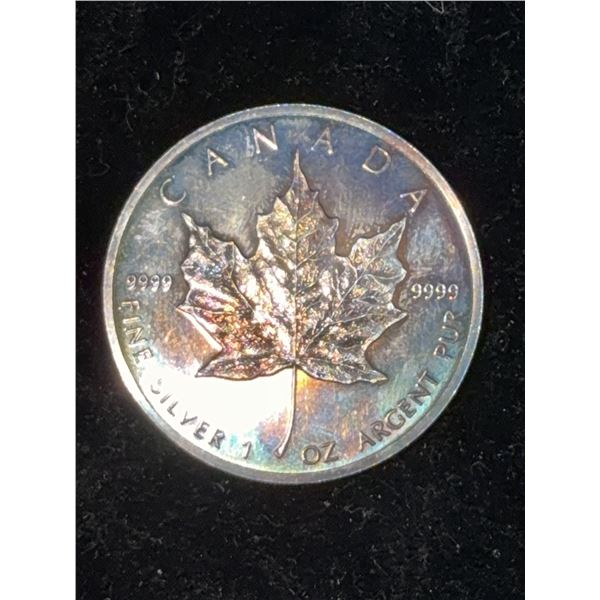 1989 Canadian $5 Fine Silver 1 Ounce Maple Leaf Coin