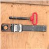 Image 5 : Motomaster & Tow-Pro Trailer Hitch & Ball Mounts