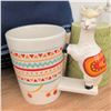 Image 5 : Picnic Pack- Embroidered Linens Basket Pyrex Casserole Dishes & more