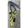 Image 3 : Safety Harnesses with Extension Cords and Lanyards Assortment