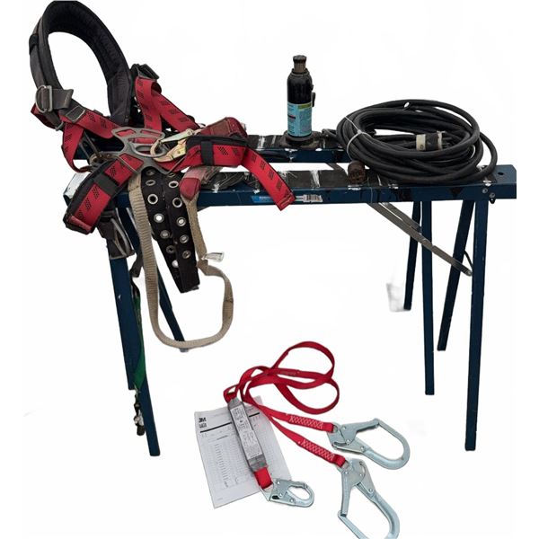 3M Fall Protection Safety Harness and Double Lanyard Set