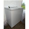 Image 2 : Frigidaire Chest Freezer with Adjustable Temperature Control