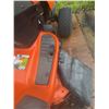 Image 12 : Husqvarna YTH1942 42-Inch Riding Lawn Tractor