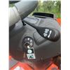 Image 13 : Husqvarna YTH1942 42-Inch Riding Lawn Tractor
