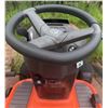 Image 8 : Husqvarna YTH1942 42-Inch Riding Lawn Tractor