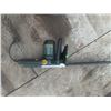 Image 5 : Yardworks Electric Chainsaw and MotoMaster Battery Charger