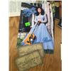 Image 3 : Loretta Lynn Memorabilia Lot with Signed Songbook and Ephemera