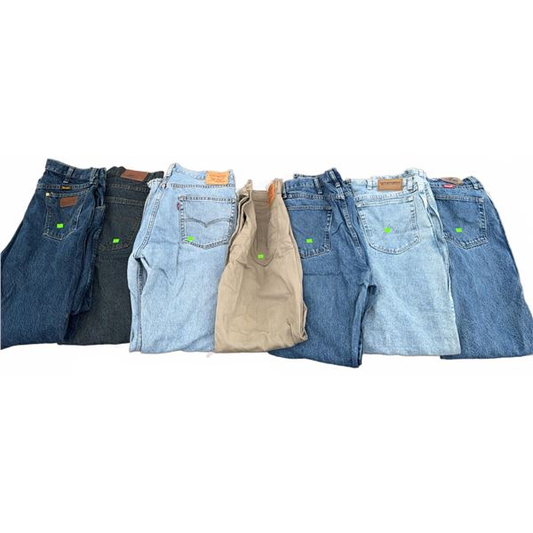 Men's Levi's Jeans, Shirts, and Casual Pants