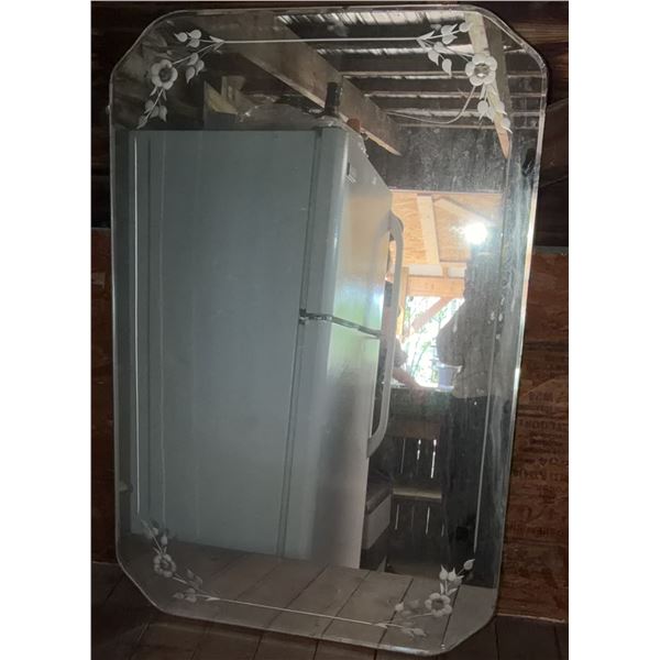 Rectangular Wall Mirror With Floral Etched Corners