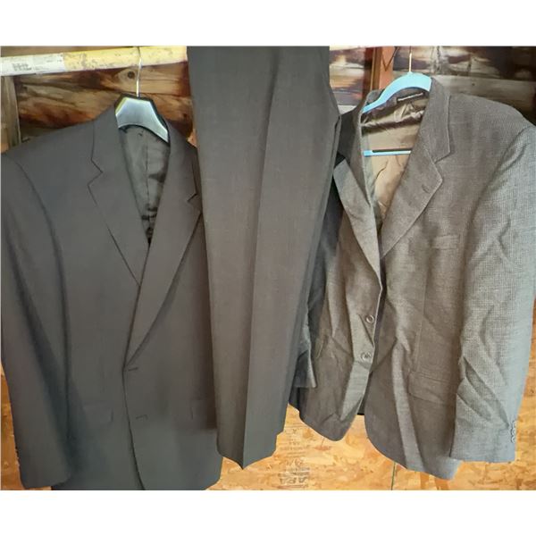 2 Men's Suits: Moores/Progress & Perry Ellis Slim Fit