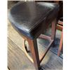 Image 5 : Circular Glass-Top Table with 4 Hiding Stools