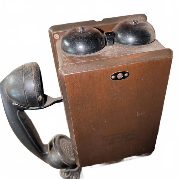 Wooden Wall-Mount Rotary Crank Telephone