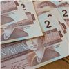 Image 5 : 10 1986 Canadian $2 Bills, Uncirculated, QEII, Bank of Canada