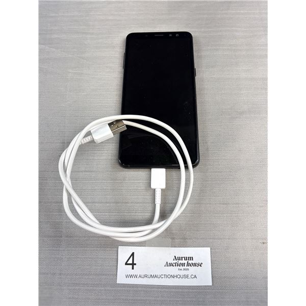 Samsung Phone w/ Cord