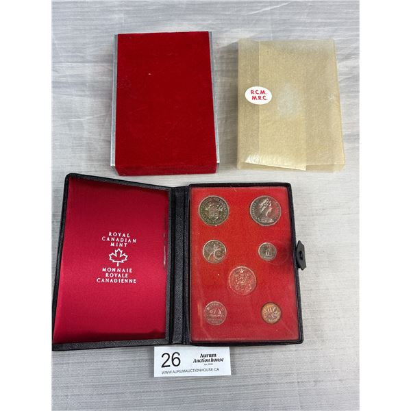 1971 Royal Canadian Mint Set in Case