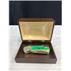 Image 8 : 2 Collectible Folding Knives in Box