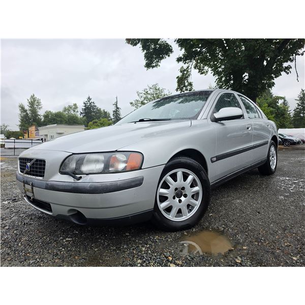 DUNCAN - 2001 VOLVO S60 SILVER 158366 KMS - 062675-3