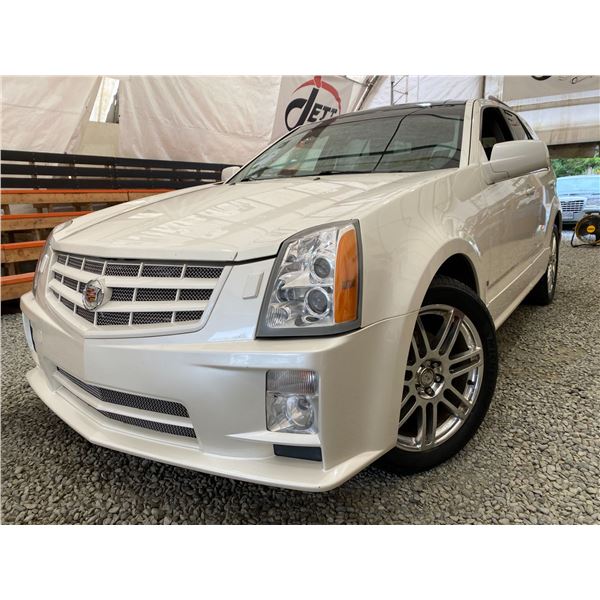 PARKSVILLE - 2007 CADILLAC SRX WHITE 194024 KMS - 145998