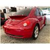 Image 14 : PARKSVILLE - 2010 VOLKSWAGEN BEETLE RED 161545 MILES - 013746