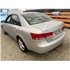 Image 21 : PARKSVILLE - 2008 HYUNDAI SONATA GREY 198583 KMS - 318478