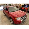 Image 10 : PARKSVILLE - 2010 FORD ESCAPE RED 163988 KMS - D02915