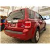 Image 14 : PARKSVILLE - 2010 FORD ESCAPE RED 163988 KMS - D02915