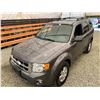 Image 4 : PARKSVILLE - 2011 FORD ESCAPE GRAY 273530 KMS - A70833-2