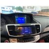 Image 49 : PARKSVILLE - 2013 HONDA ACCORD WHITE 195217 KMS - 801109-2