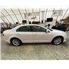 Image 11 : PARKSVILLE - 2010 FORD FUSION WHITE 200796 KMS - 289360-2