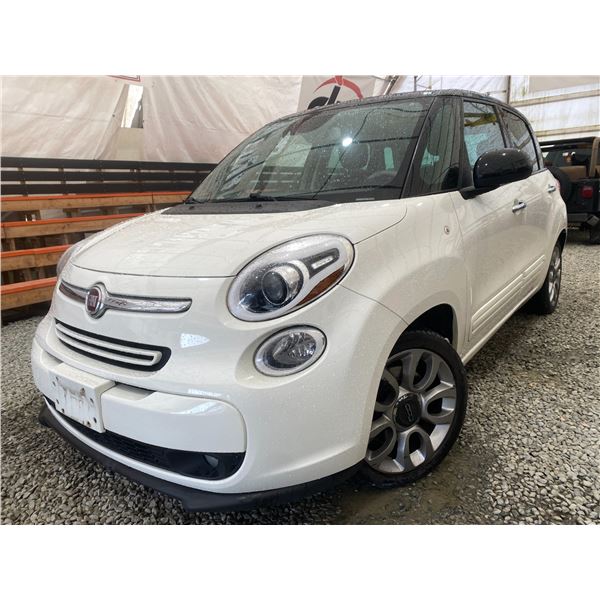 PARKSVILLE - 2014 FIAT 500L WHITE 189774 KMS - 002257-3
