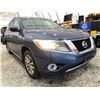 Image 8 : PARKSVILLE - 2014 NISSAN PATHFINDER BLUE 207023 KMS - 668195-2