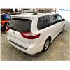 Image 16 : PARKSVILLE - 2019 TOYOTA SIENNA WHITE 261221 KMS - 970631-3