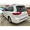Image 20 : PARKSVILLE - 2019 TOYOTA SIENNA WHITE 261221 KMS - 970631-3
