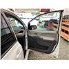 Image 37 : PARKSVILLE - 2019 TOYOTA SIENNA WHITE 261221 KMS - 970631-3