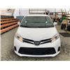 Image 6 : PARKSVILLE - 2019 TOYOTA SIENNA WHITE 261221 KMS - 970631-3