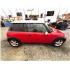 Image 12 : PARKSVILLE - 2002 MINI COOPER RED 143904 KMS - C33015-3