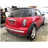 Image 14 : PARKSVILLE - 2002 MINI COOPER RED 143904 KMS - C33015-3