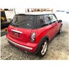 Image 15 : PARKSVILLE - 2002 MINI COOPER RED 143904 KMS - C33015-3
