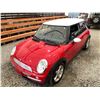 Image 4 : PARKSVILLE - 2002 MINI COOPER RED 143904 KMS - C33015-3