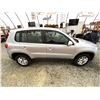 Image 12 : PARKSVILLE - 2010 VOLKSWAGEN TIGUAN GREY 141678 KMS - 519736-2