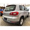 Image 14 : PARKSVILLE - 2010 VOLKSWAGEN TIGUAN GREY 141678 KMS - 519736-2