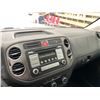 Image 53 : PARKSVILLE - 2010 VOLKSWAGEN TIGUAN GREY 141678 KMS - 519736-2