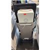 Image 5 : HYDRAFACIAL SYNDEO SMART FACIAL DEVICE THAT CLEANSES, EXFOLIATES, EXTRACTS, AND HYDRATES