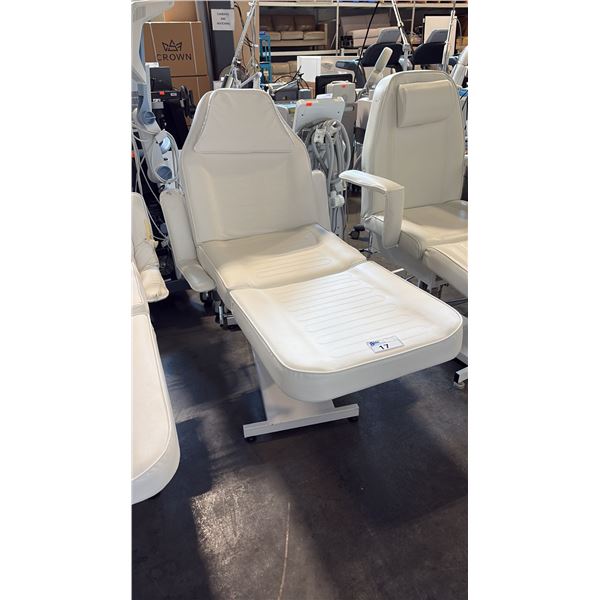 WHITE ELECTRIC FULLY ARTICULATED SALON/SPA TREATMENT CHAIR