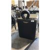 Image 1 : MASTER MASSAGE PORTABLE TABLE