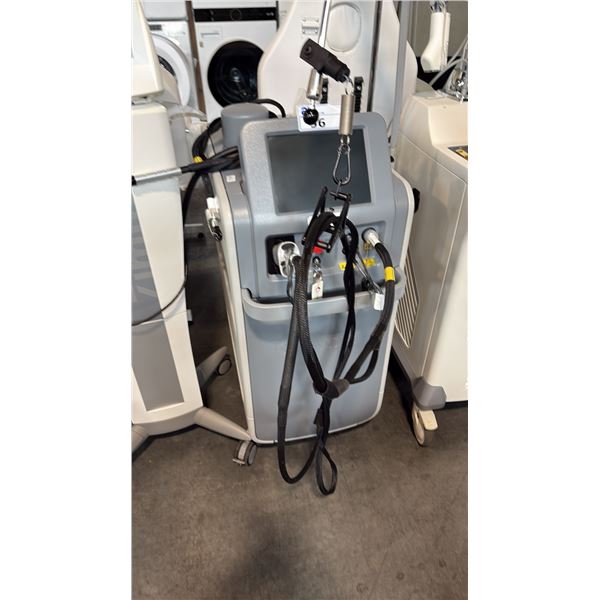 GENTLEMAX PRO DUAL-WAVELENGTH LASER SYSTEM FOR HIGH-PERFORMANCE HAIR REMOVAL AND SKIN TREATMENTS.