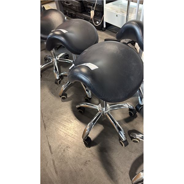 CONTOUR SADDLE SEAT AESTHETICIAN CHAIR ERGONOMIC ROLLING STOOL