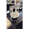 Image 1 : ADVANCED DERMATOLOGY PHOTOGRAPHIC IMAGING FACIAL SKIN ASSESSMENT SYSTEM FOR CLINICAL EVALUATION