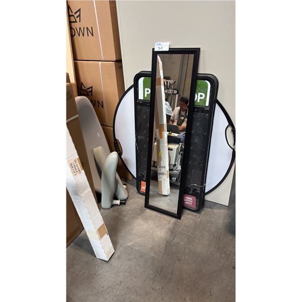 MISC ITEMS INCL WINSPIN PRICE DROP BOARD, LONG RECTANGLE MIRROR, COLLAPSIBLE CIRCULAR REFLECTOR AND