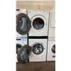 Image 2 : LG WASHTOWER WKE100HWA 27" VERTICAL VENTED ELECTRIC STACKED WASHER DRYER CENTER 120V/240V UNIT